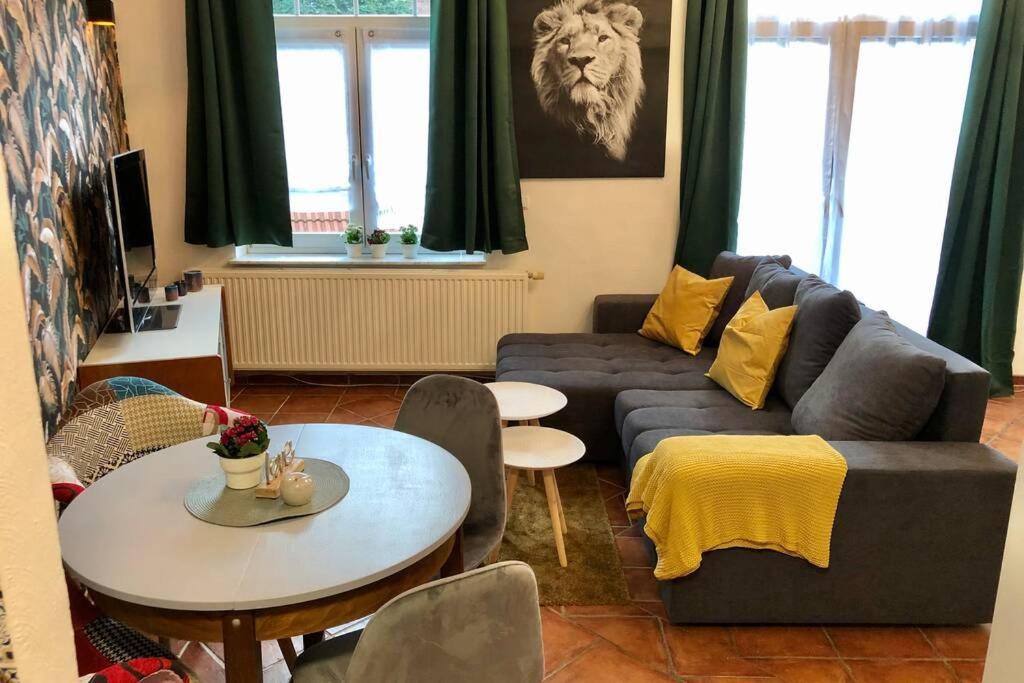 Apartment Zum Goldenen Lowen Inkl. Parkplatz & Wlan Érfurt Exterior foto